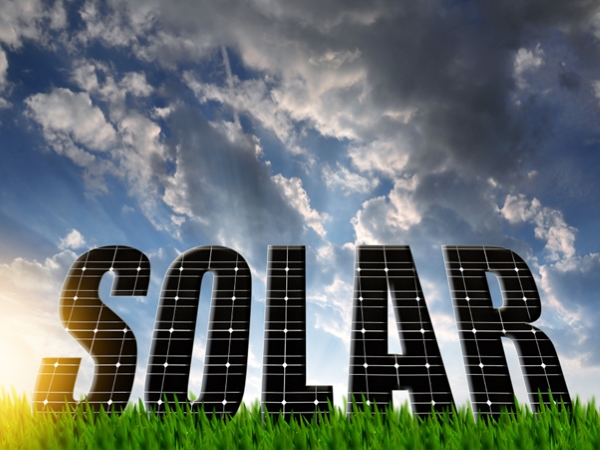 Le solaire en 2024 : une croissance fulgurante qui fait de l’ombre aux autres énergies renouvelables