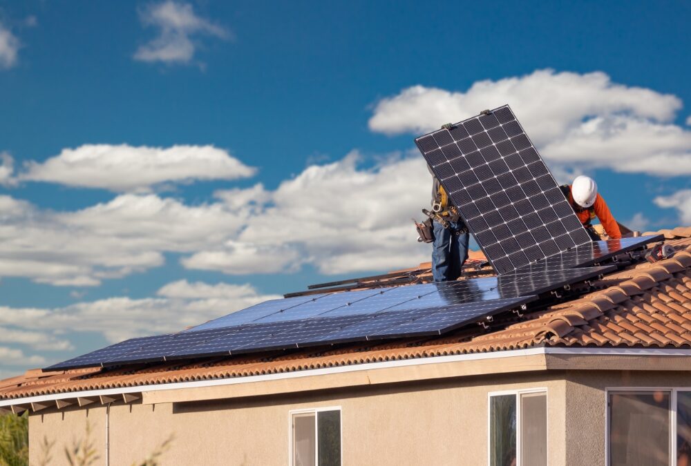 Impôts 2025 : comment déclarer les revenus issus de vos panneaux photovoltaïques