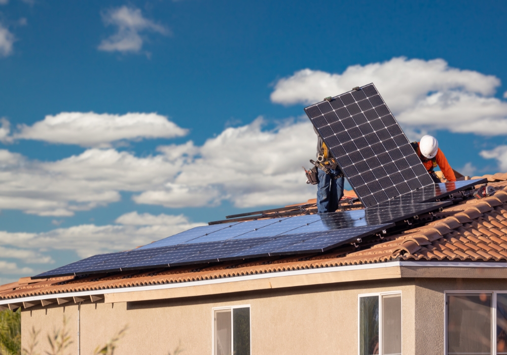 Impôts 2025 : comment déclarer les revenus issus de vos panneaux photovoltaïques